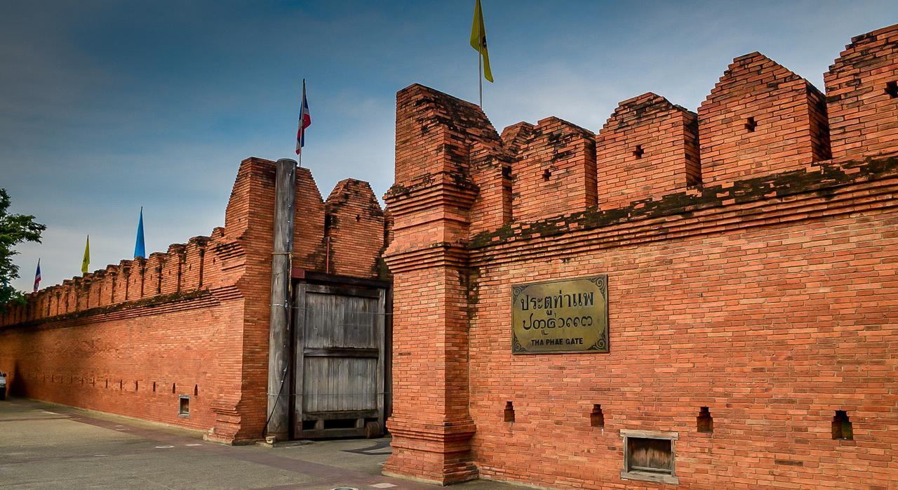 Trace Hotelistro Чиангмай Экстерьер фото